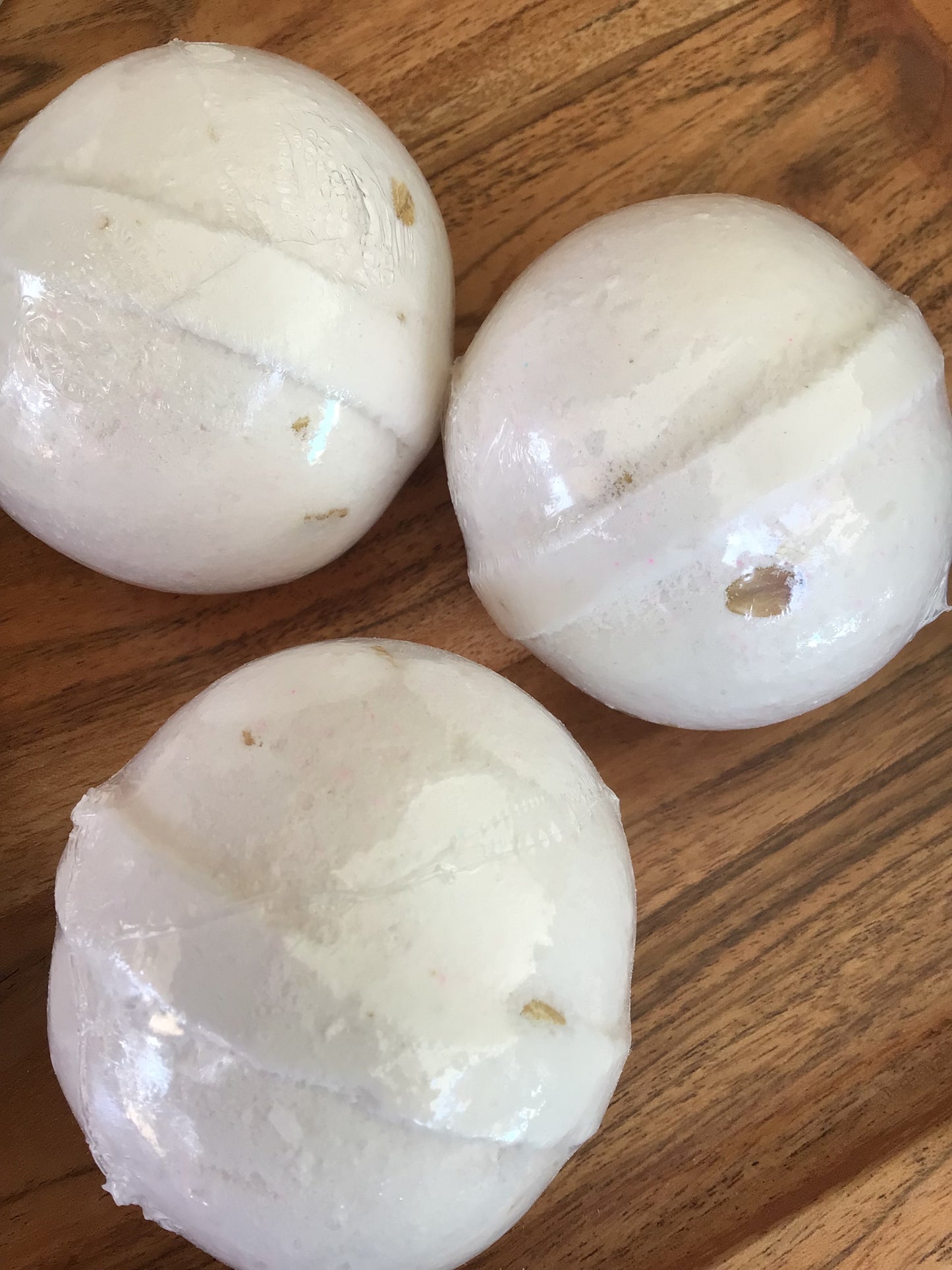 5 oz. Oatmeal Milk & Honey Bath Bomb